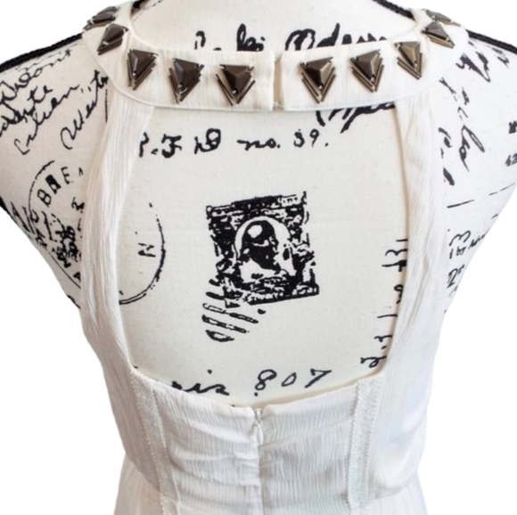 “Guess” Off-White Gold Studded Halter Maxi Dress with Back Cut-outs Size 8 - Picture 5 of 10